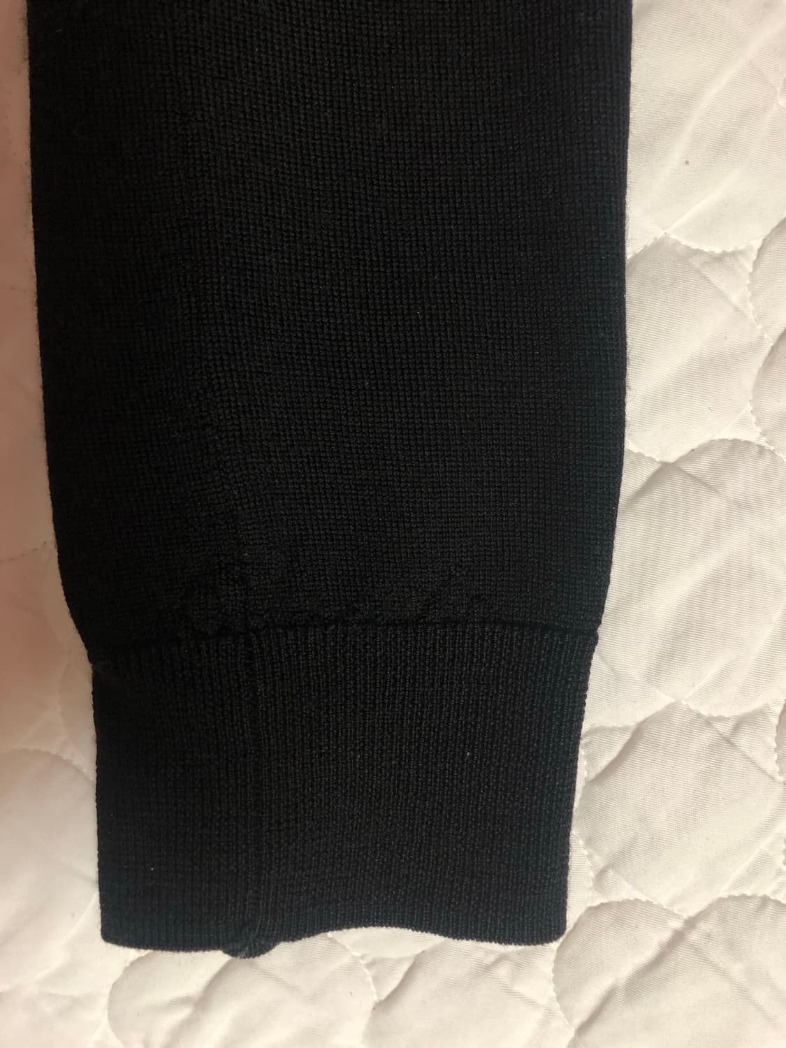 [폴로 랄프로렌] 브이넥 블랙 니트 (실버 포니) 상품이미지5