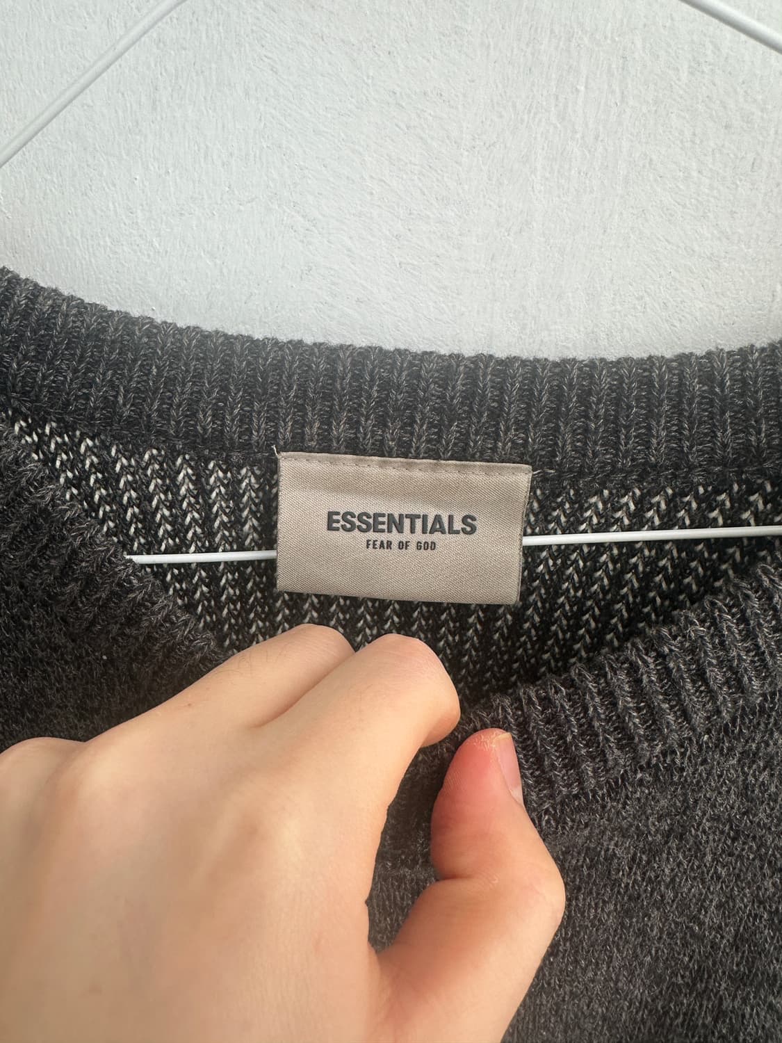 에센셜 니트 사이즈 L 상품이미지3