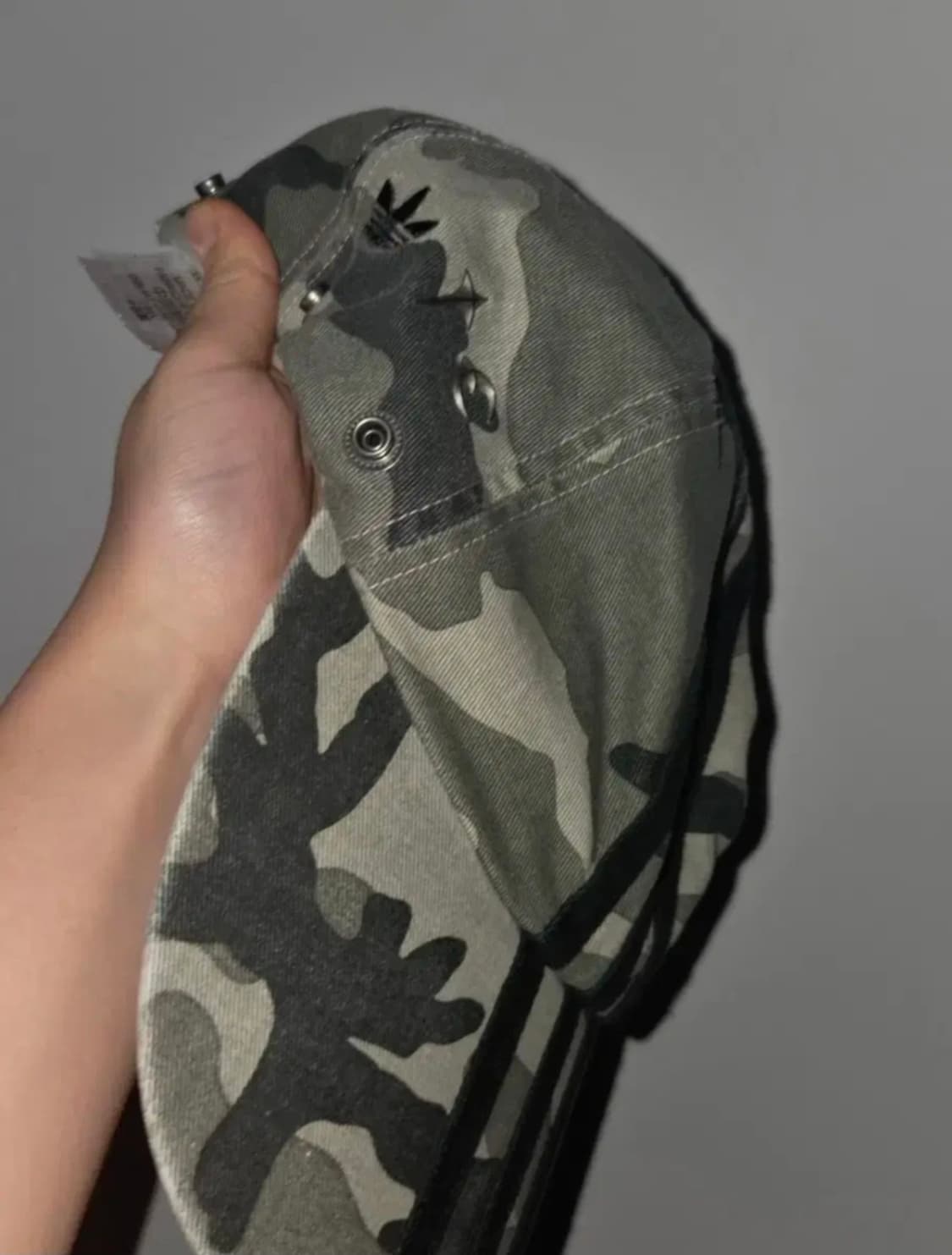 떠그클럽 x 아디다스 카모 모자팝니다 상품이미지5