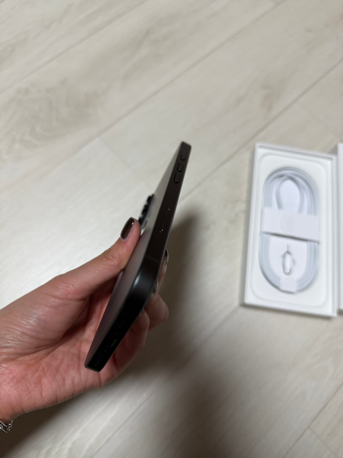 아이폰17일반 블랙 256 풀박스 홍콩판 카메라무음 상품이미지6