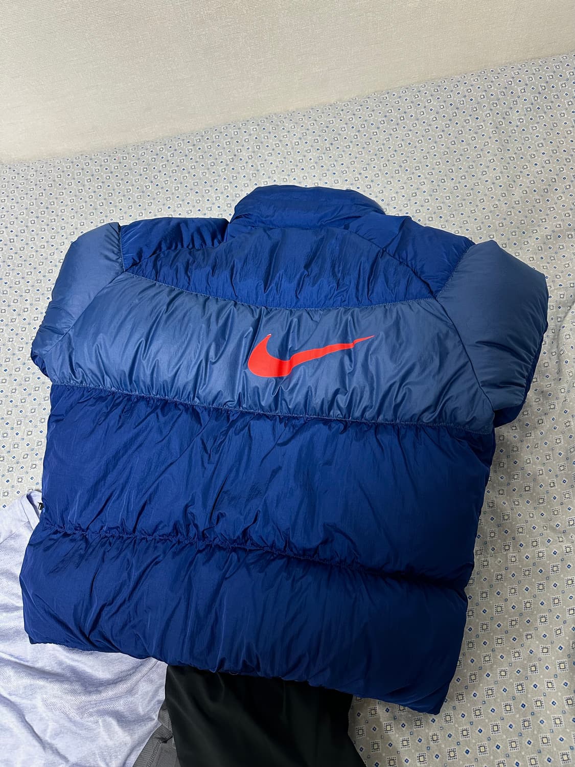 나이키 스포츠웨어 스우시 로고 다운 패딩 M 상품이미지9