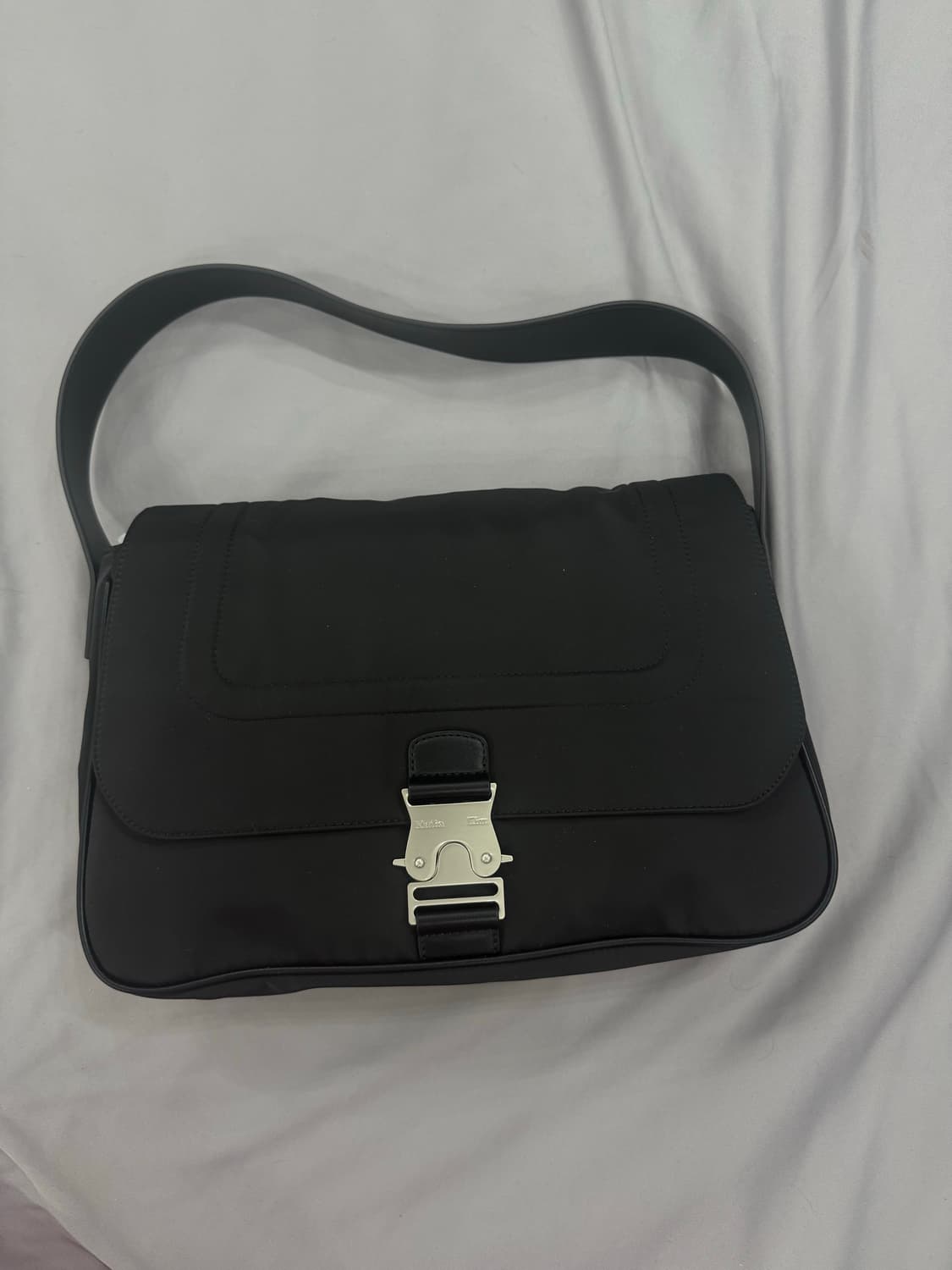 (새제품) 마뗑킴 나일론 버클백 상품이미지1