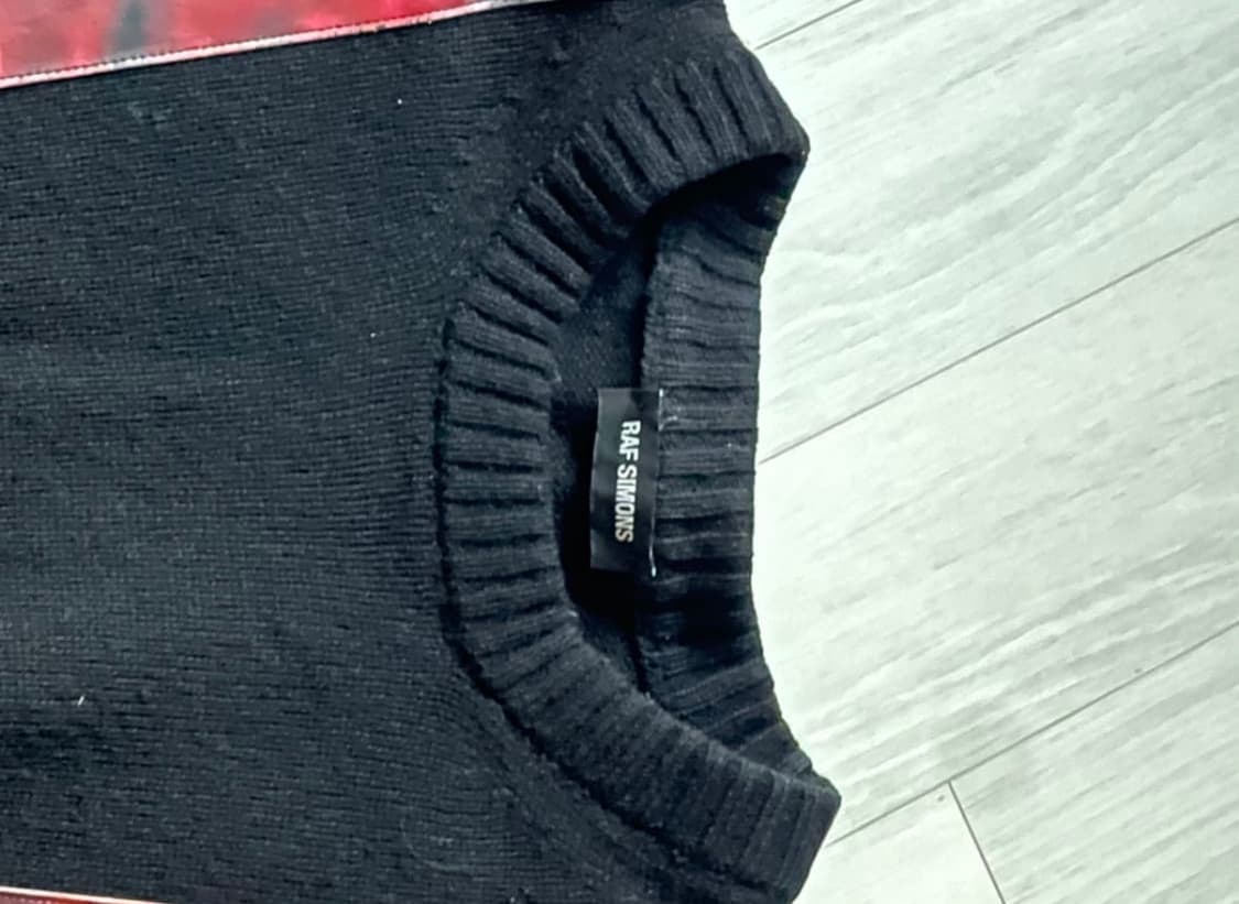 라프시몬스 19aw 숄더패치 니트 블랙 상품이미지4