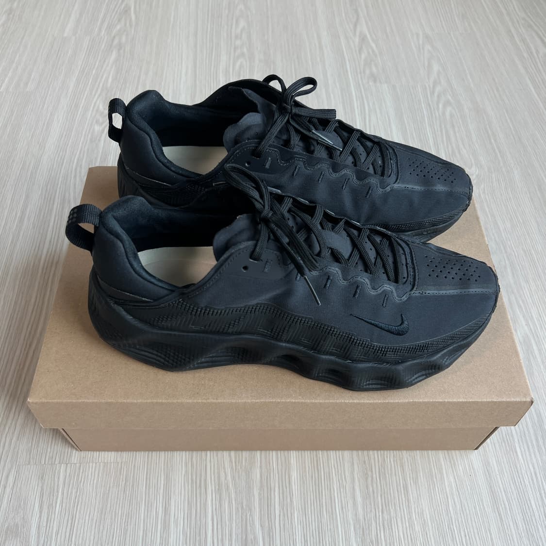 275 나이키 아바 로버 블랙 상품이미지3