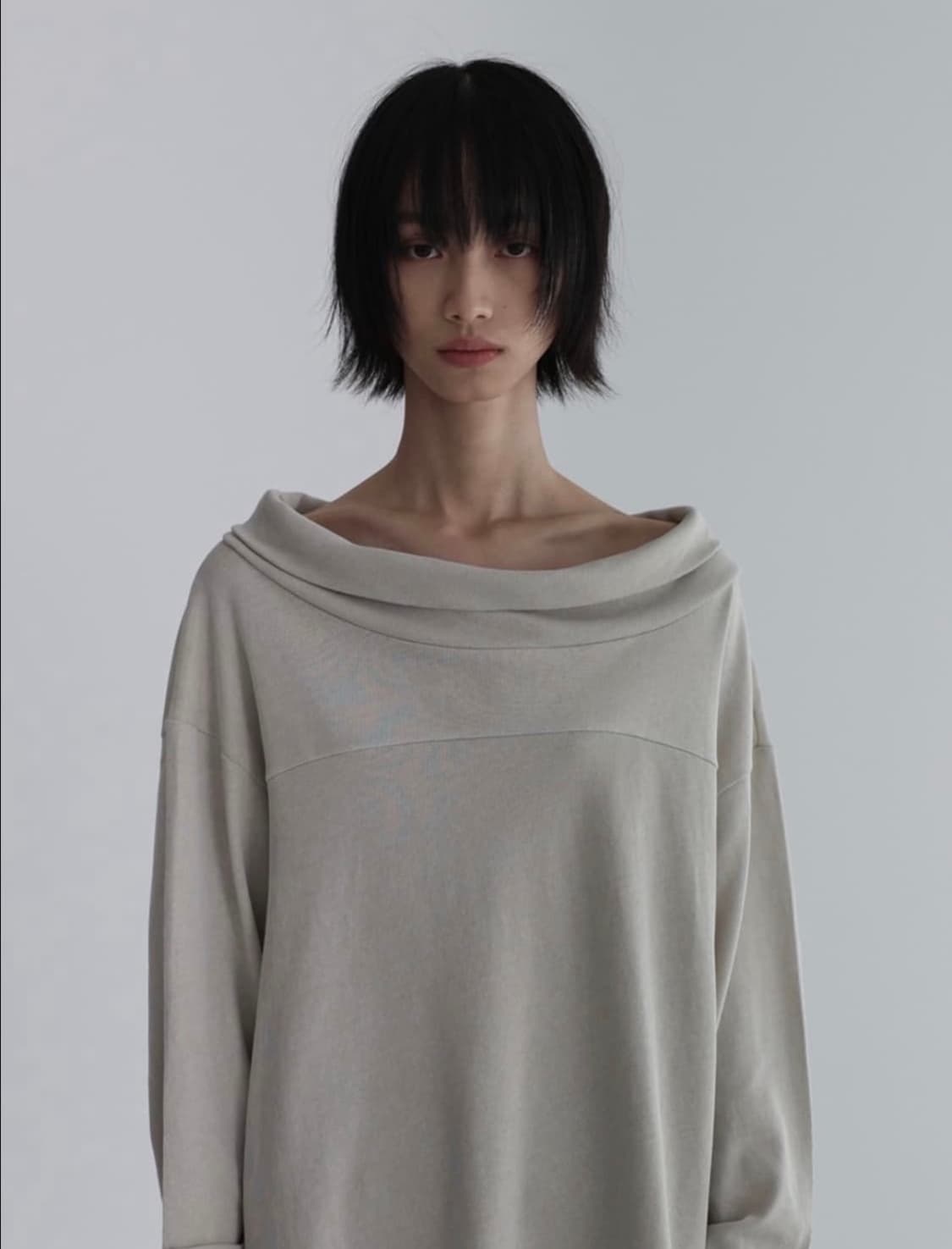 아모르샤이 LINE SWEATSHIRT - GREY 상품이미지2