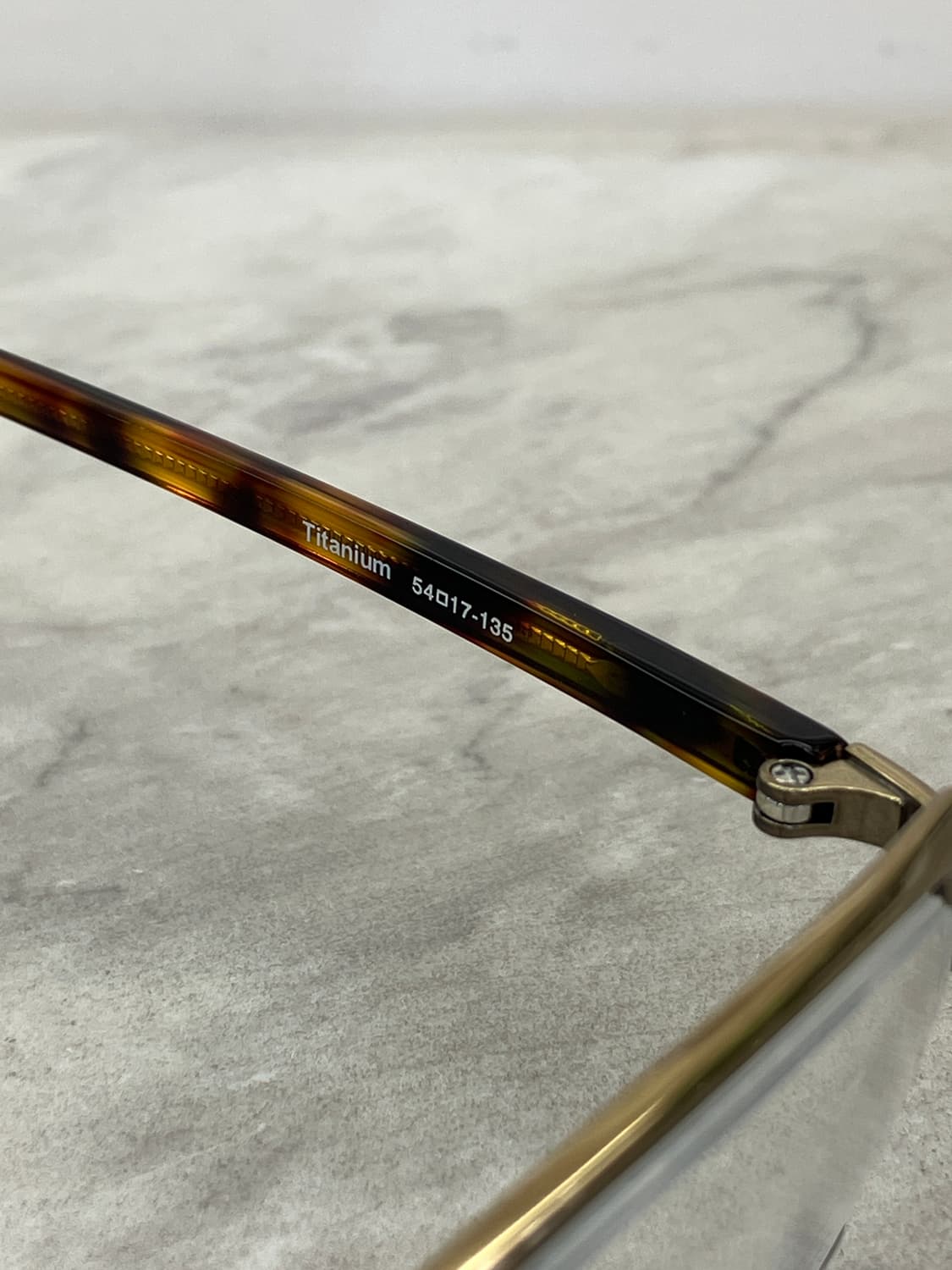 엠씨엠 MCM 엔틱 골드 레오파드 반무테 메탈 안경 상품이미지9