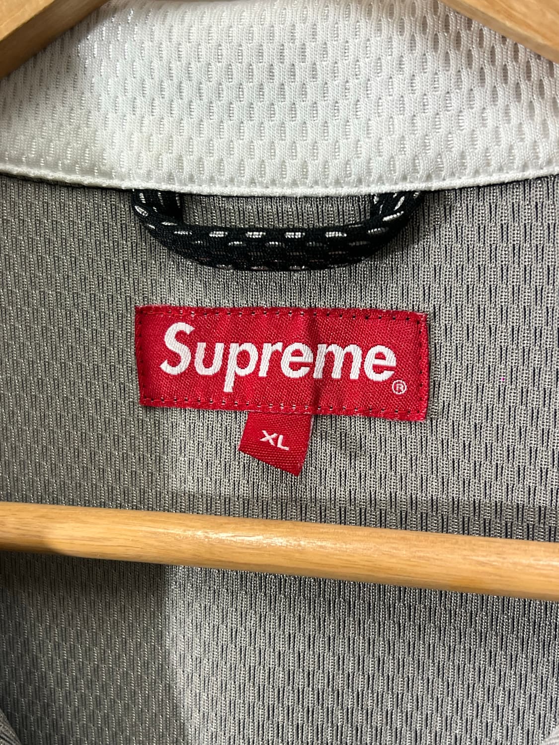 Supreme 18ss Bonded Mesh Track Jacket 상품이미지5