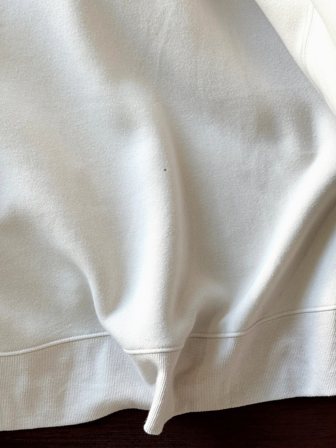 Wide silhouette design patch sweat P/O 상품이미지6