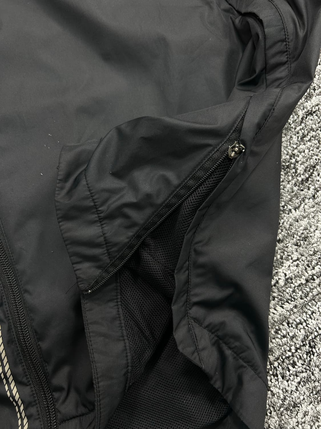 나이키 00s 블랙 레드 바람막이 2XL 상품이미지9