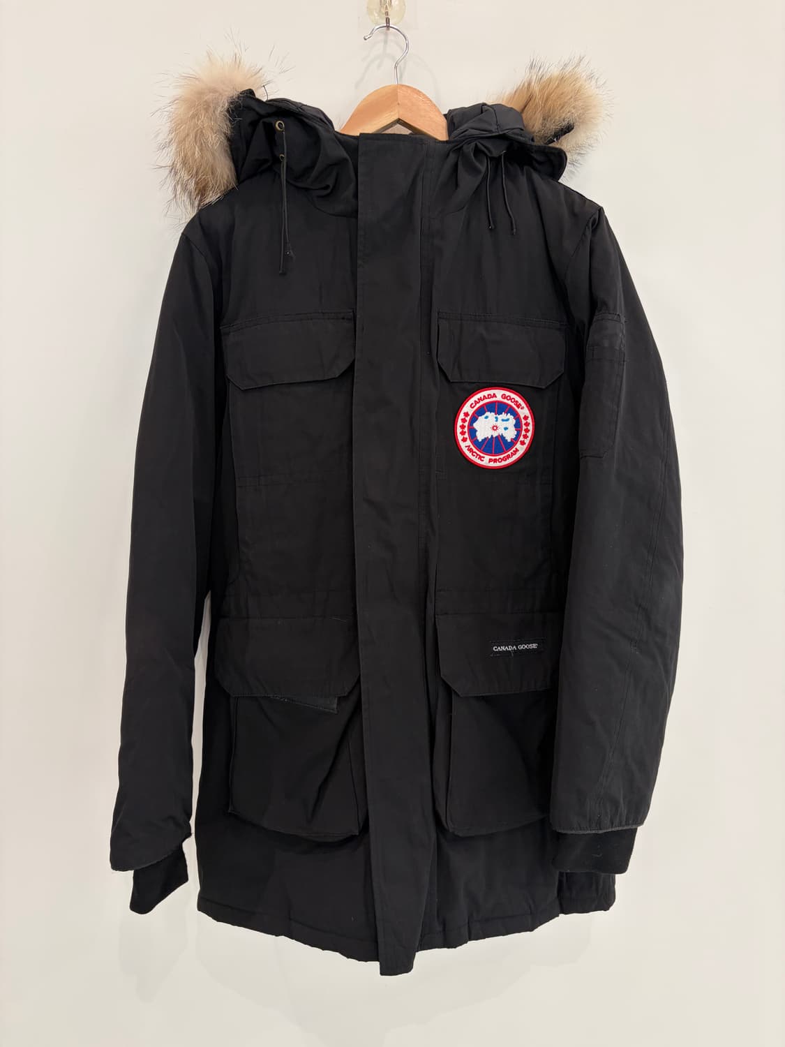 캐나다구스 블랙 패딩 상품이미지1