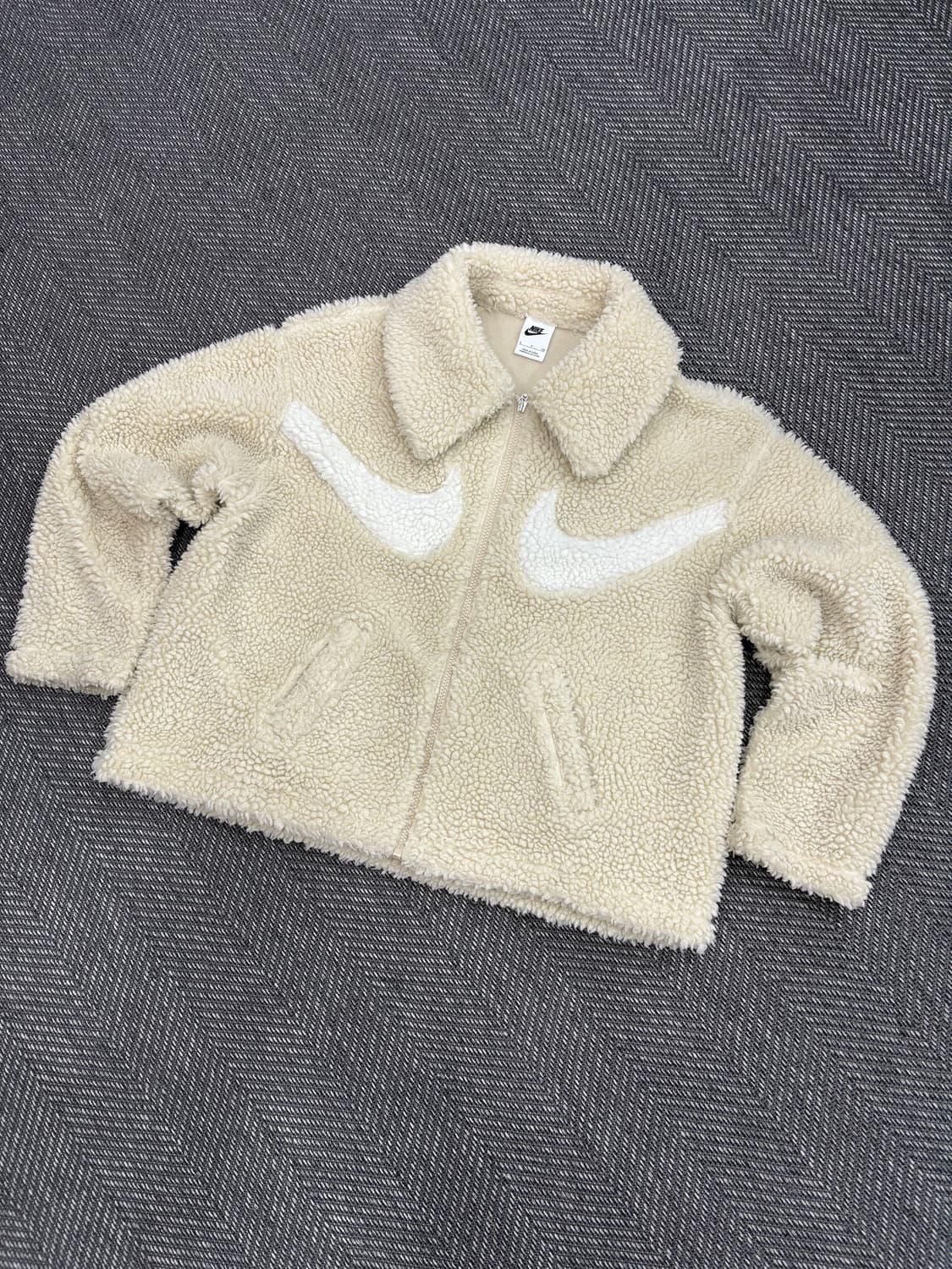 나이키 뽀글이 집업S 상품이미지1