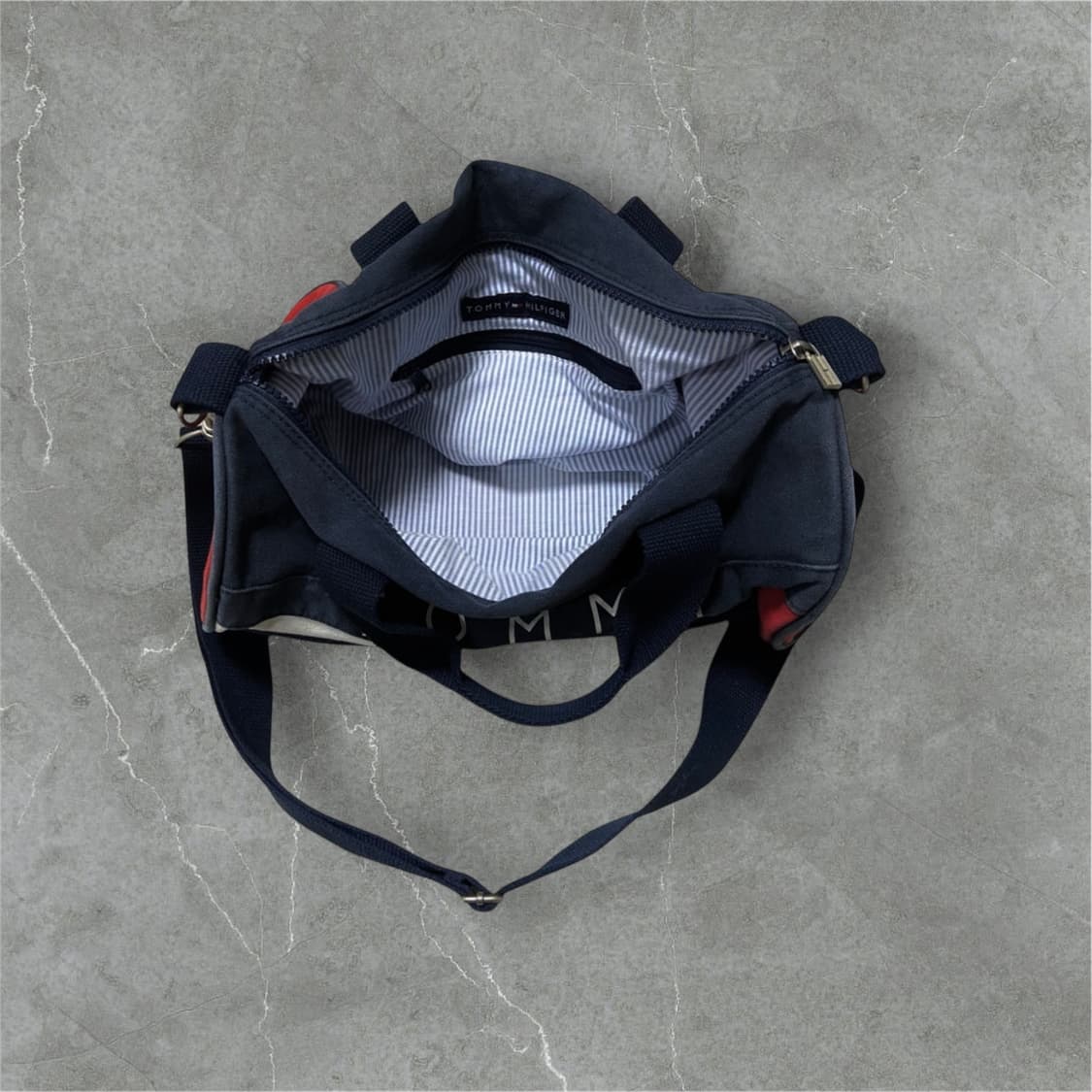 타미힐피거 클래식 빅로고 더플백 보스턴백 캔버스 망치백 원통 가방 상품이미지3