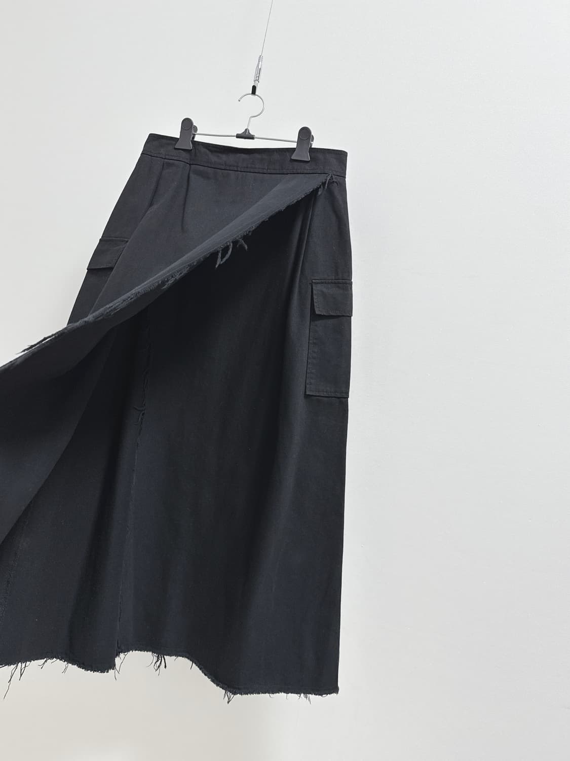  더일마 블랙 코튼 데님 스커트 상품이미지3