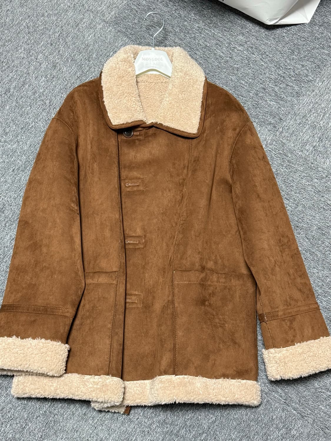 몽돌 리버시블 스웨이드 무스탕 브라운  상품이미지2