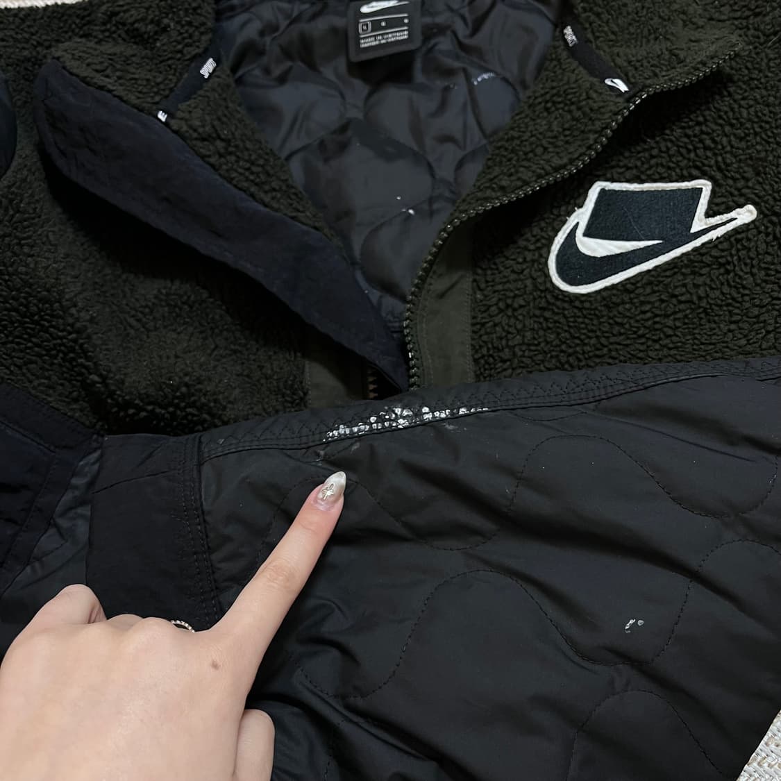 [정품] 나이키 올리브 블랙 후리스 퀄팅 점퍼 [ L ] 상품이미지7