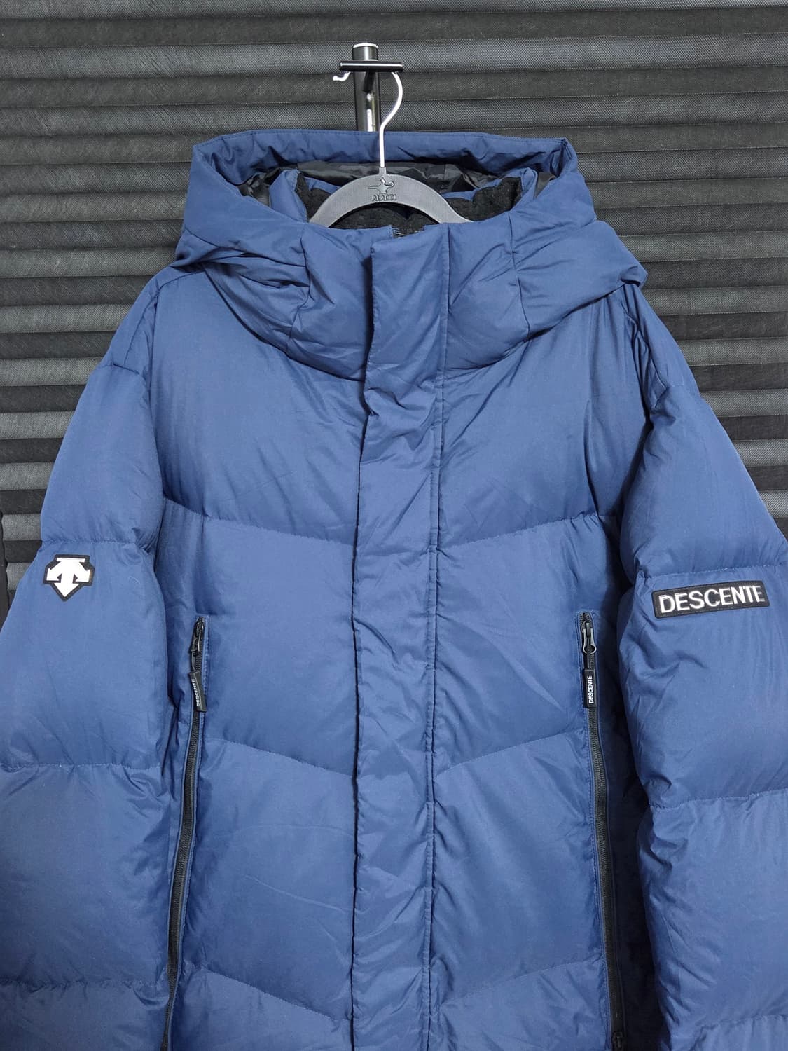 (정품) [데상트] 구스다운 롱패딩 판매합니다. 상품이미지2