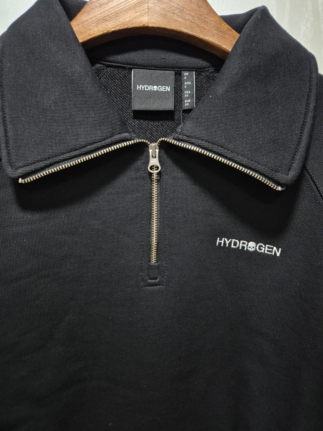 (세일)(새상품)하이드로겐 집업 맨투맨 블랙M 상품이미지8
