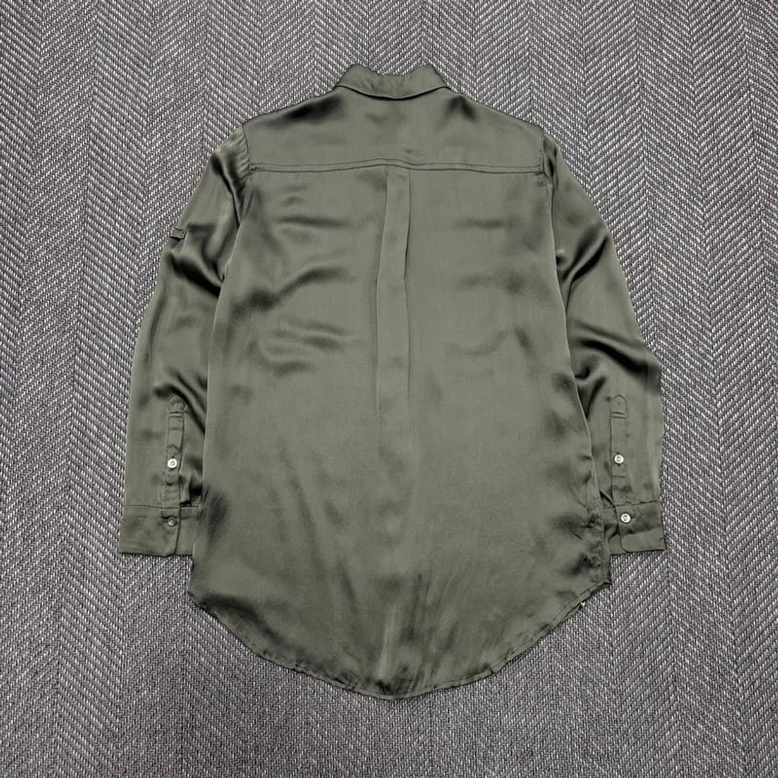 basile 28 새틴 블라우스 v2810 상품이미지2