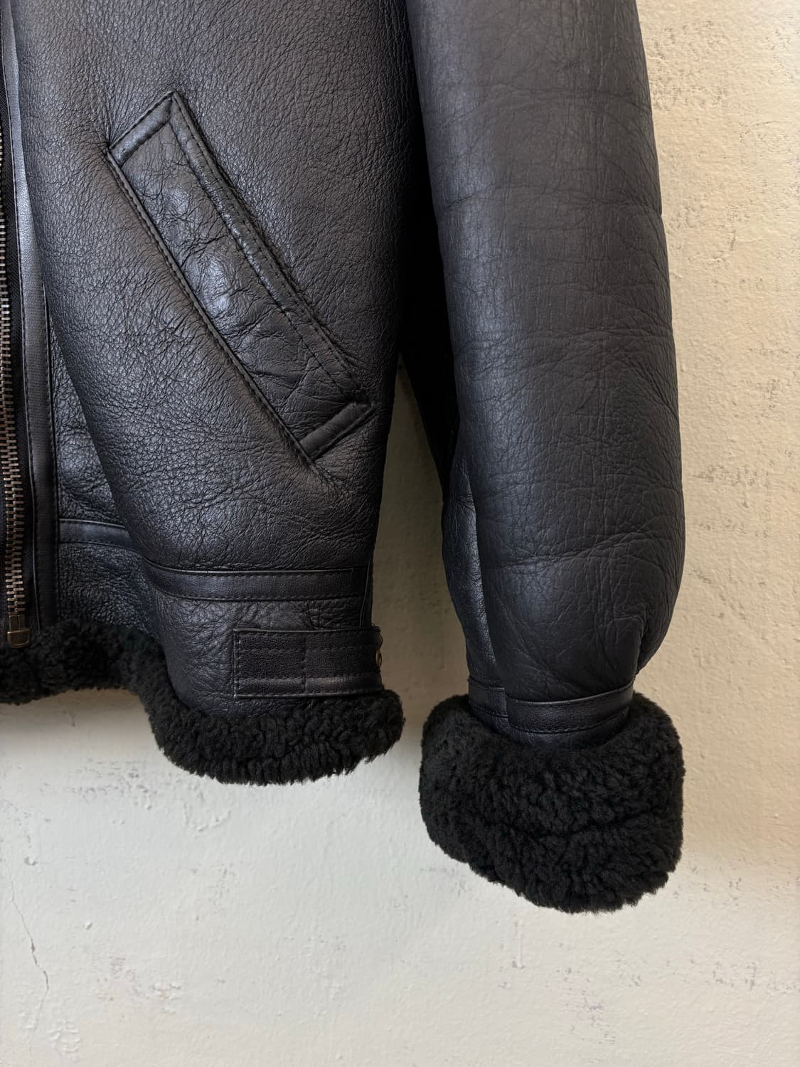 B-3 오리지날 플라이트 무스탕 자켓 블랙 상품이미지4