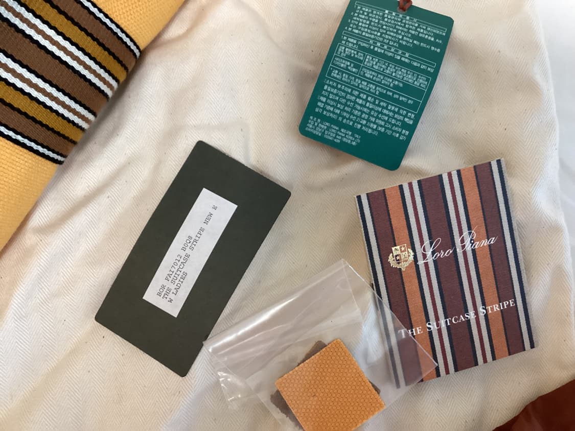 로로피아나 스트케이스 백 m사이즈 상품이미지9