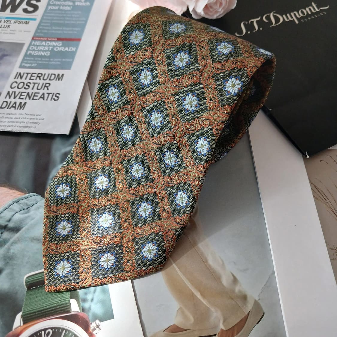 듀퐁 실크 브라운 플라워 자카드 넥타이 9.3cm A+등급 A18855
 상품이미지2