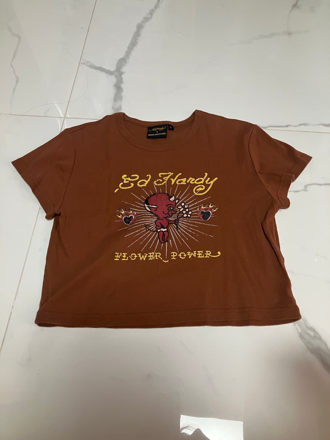 에드 하디 x UO 한정판 타투 베이비 크롭티 브라운 반팔 티셔츠  상품이미지2