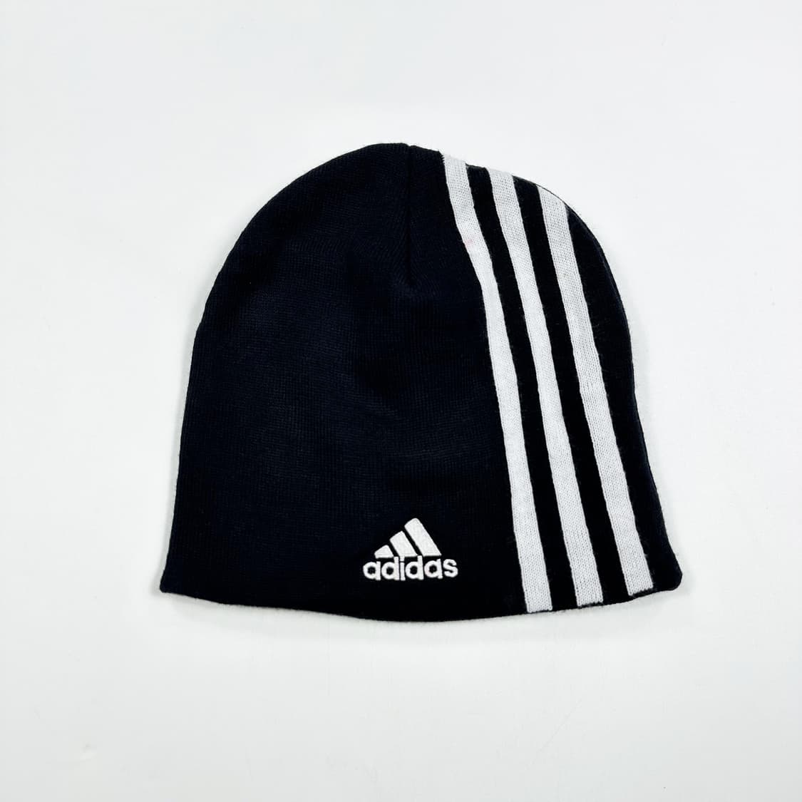 아디다스 삼선 스트라이프 비니 블랙 상품이미지1