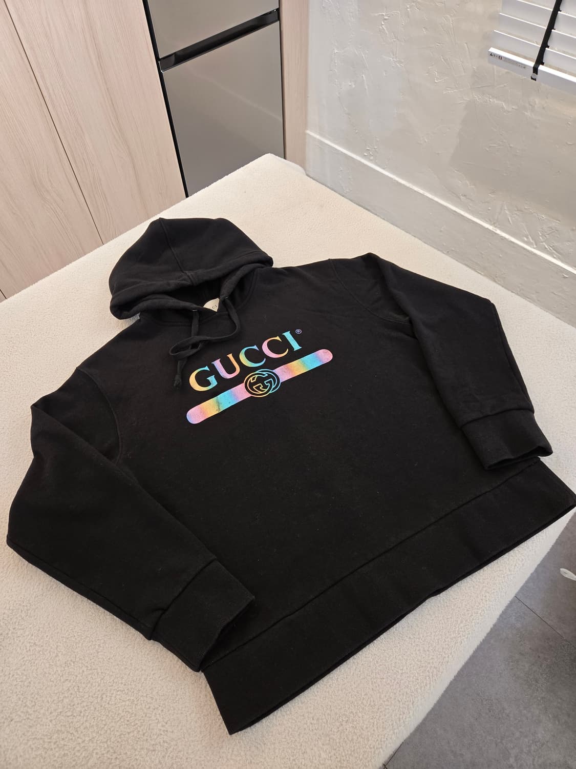 구찌 레인보우 로고 블랙 후드티 XL 상품이미지3