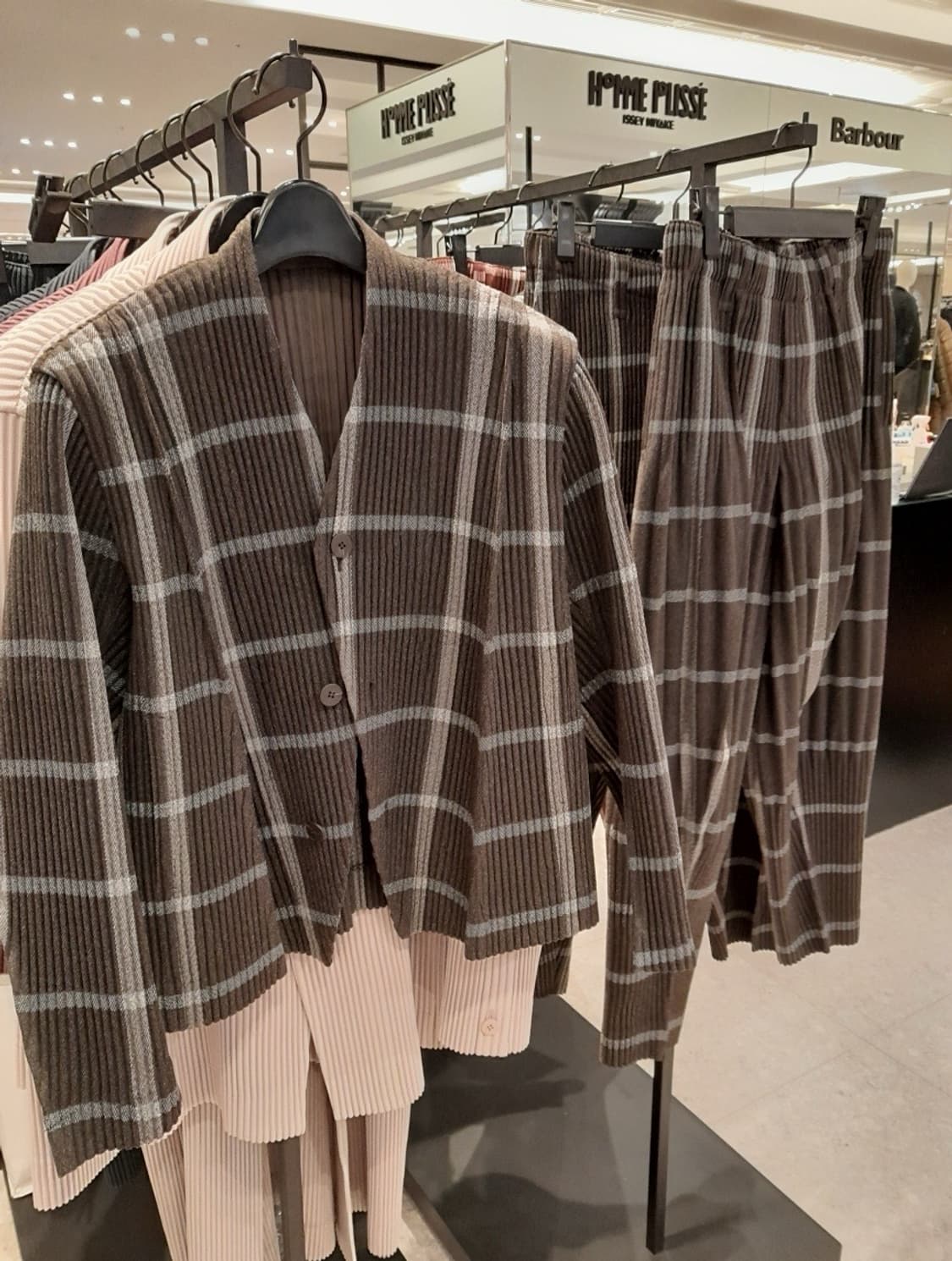 옴므플리세 22년 11월 먼슬리 셋업 급처 상품이미지1