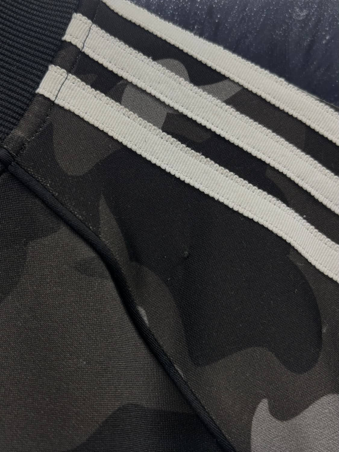 베이프 아디다스 흑계 트랙자켓 져지 상품이미지8