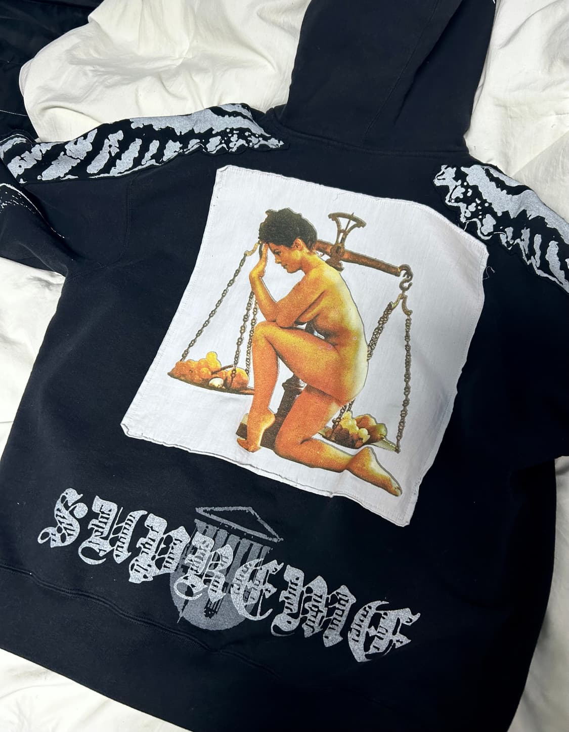 슈프림 윙스 후드집업 스웨트셔츠 블랙 25FW 상품이미지4