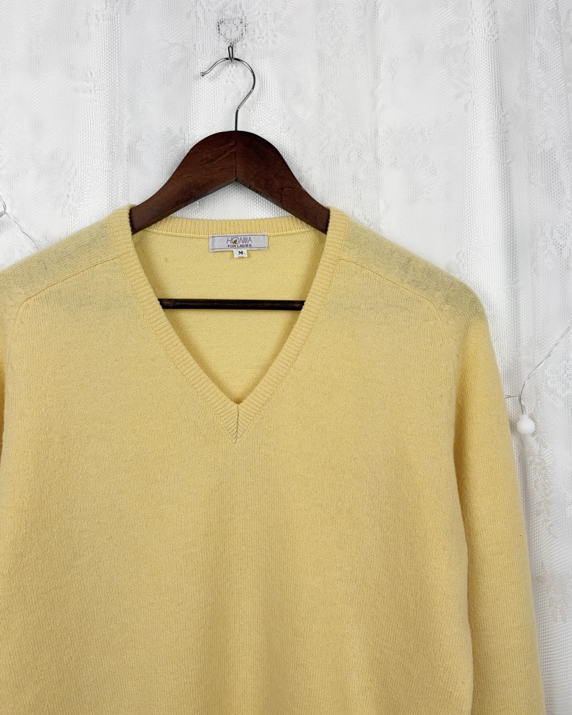 HONMA Soft Yellow Wool V-Neck Knit 상품이미지2