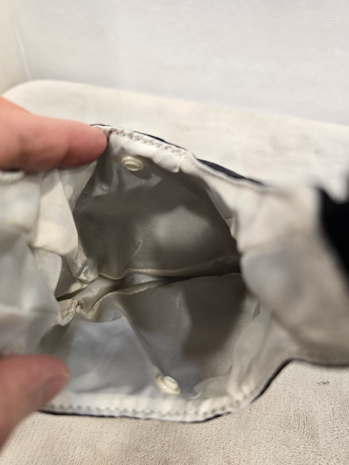 헌터 유시몰 미니 호보백 블랙 토트백 상품이미지5