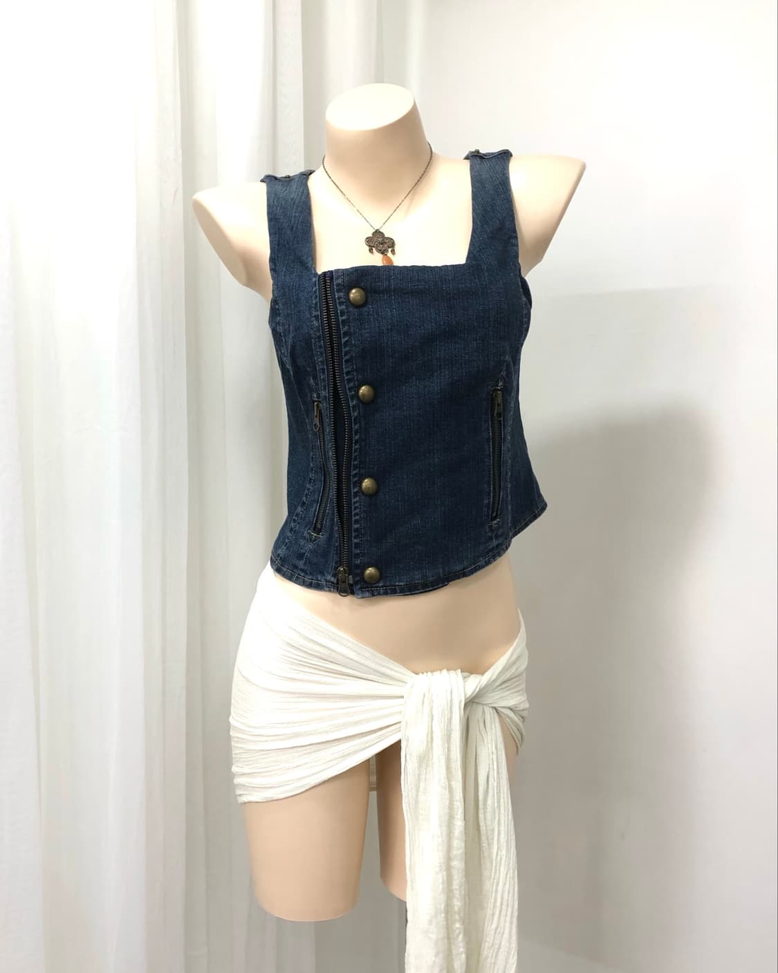 gold button asymmetrical zip denim vest 상품이미지2