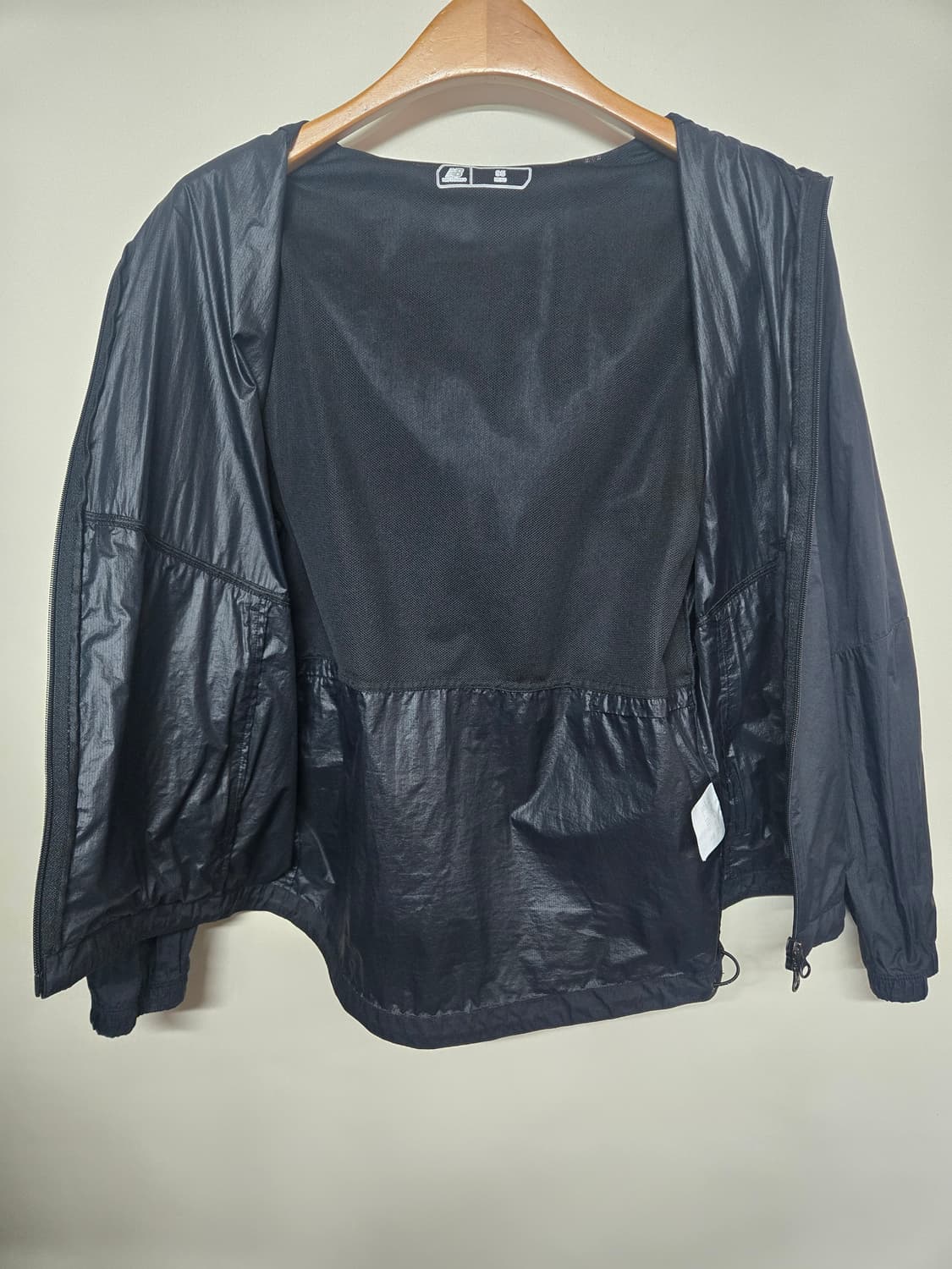 뉴발란스 후드 바람막이 M 상품이미지3