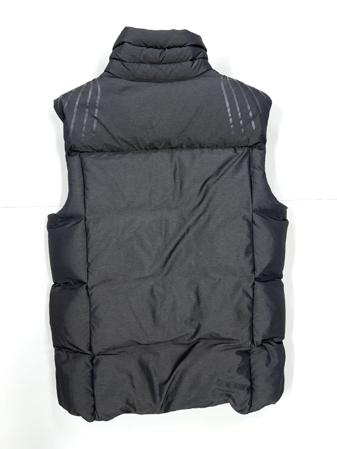 데상트 패딩조끼 상품이미지6