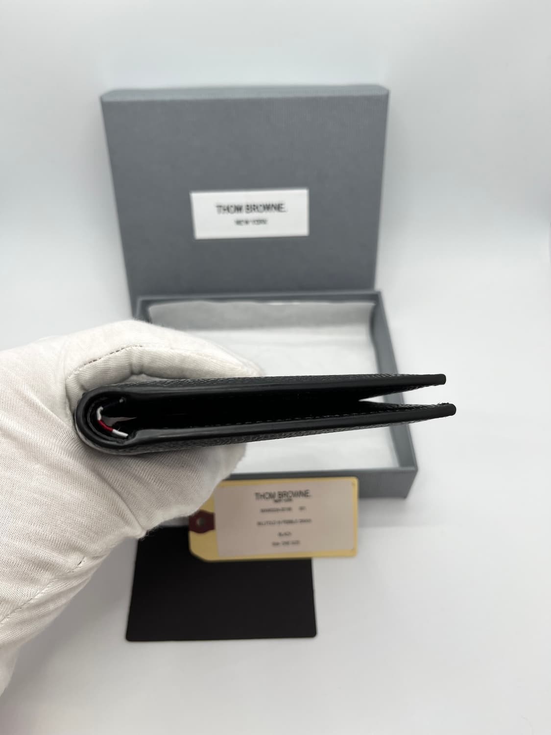 (정품) 톰브라운 삼선 페블그레인 블랙 반지갑 상품이미지7