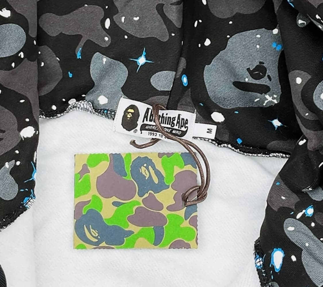 베이프 샤크후드 스페이스 카모 블랙 새상품 네고 가능 상품이미지2