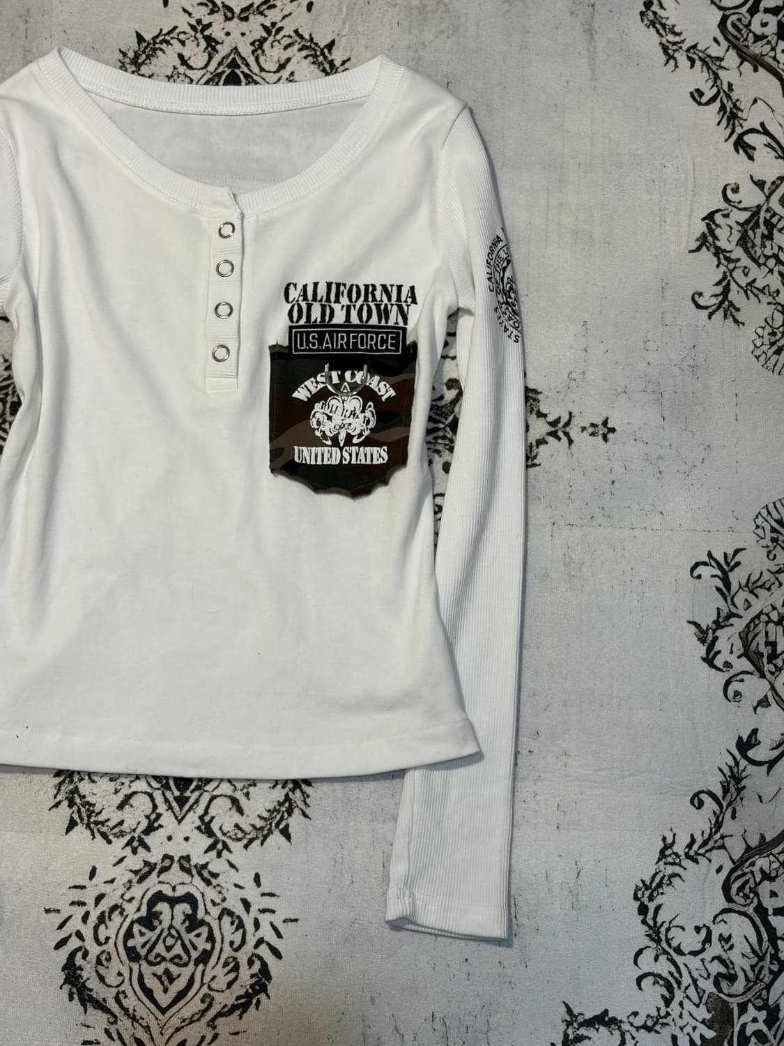 Y2K eyelet camo point long sleeve 상품이미지7