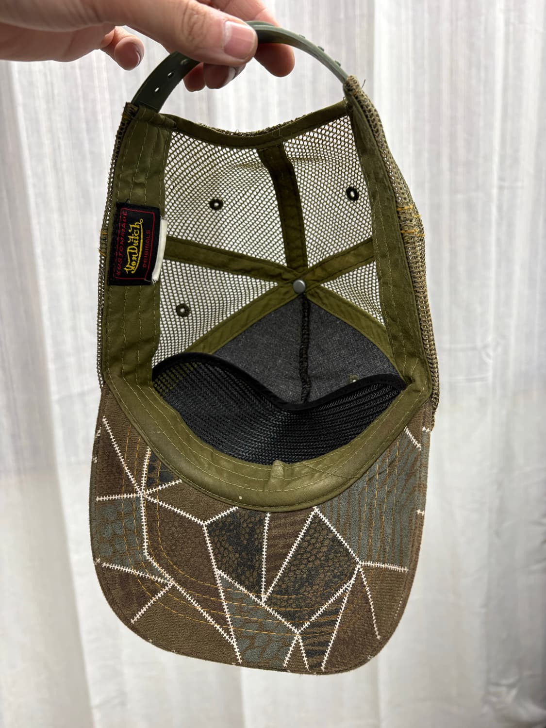 VonDutch 본더치 x 에릭 보스트롬 카모 패치 트러커 메쉬캡 모자 상품이미지5