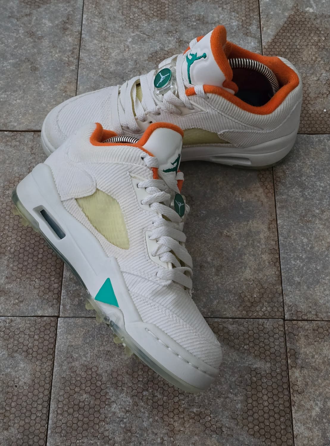 (230)나이키 에어 조던 5 로우 g 럭키 앤 굿  상품이미지4