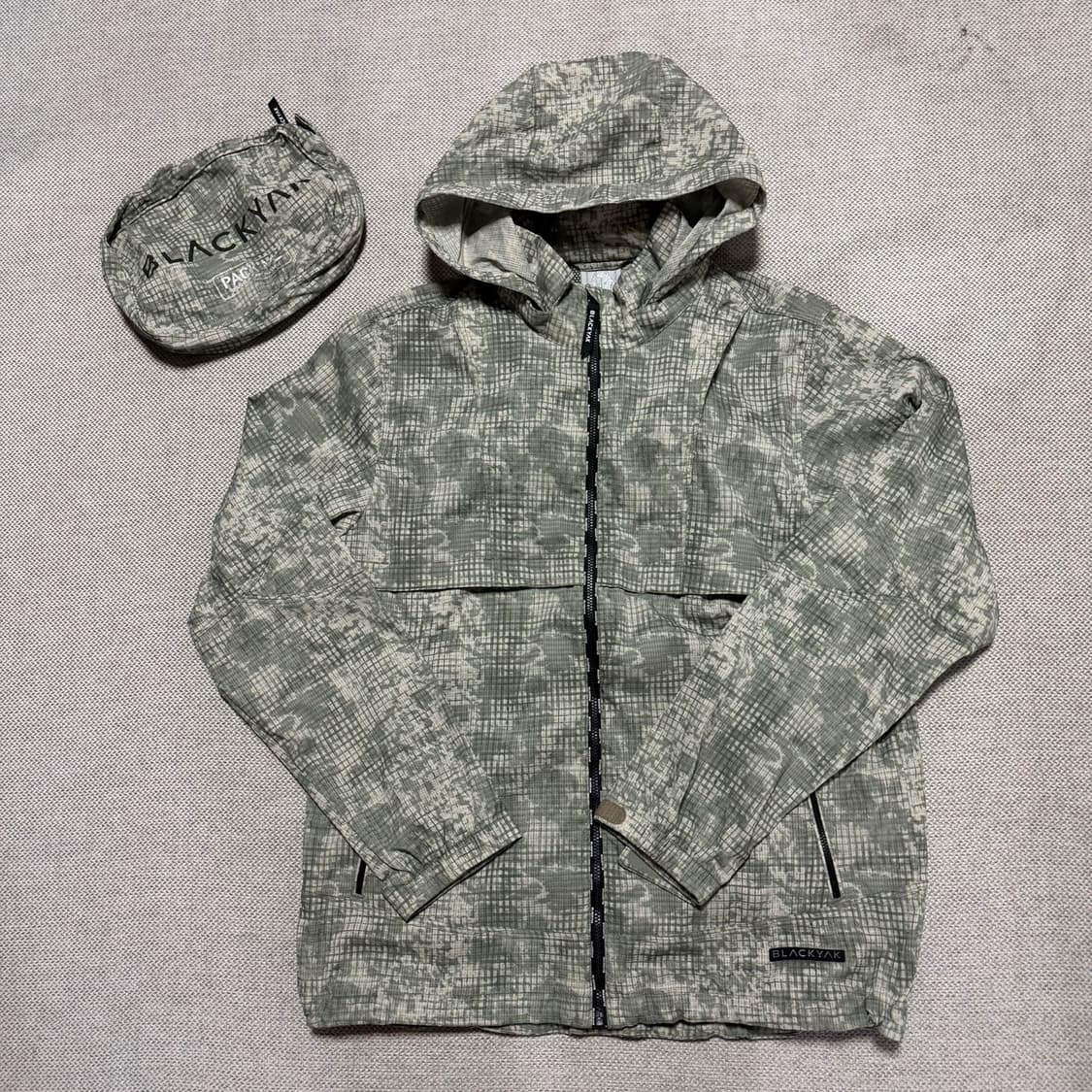 블랙야크 카모플라쥬 바람막이 자켓 상품이미지1