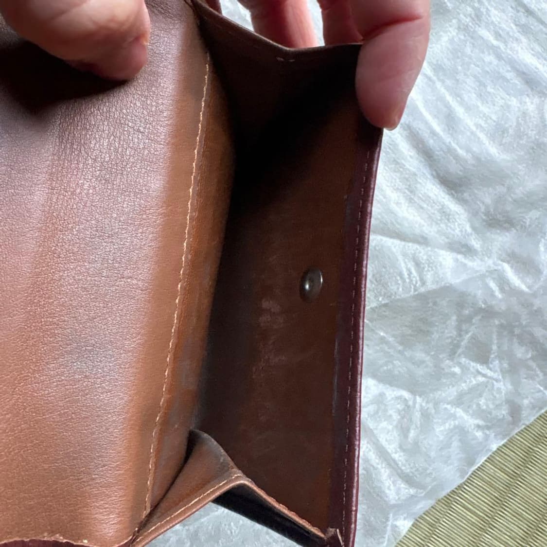 비비안 웨스트우드 ob엠보싱 패턴 레더 지갑 상품이미지7