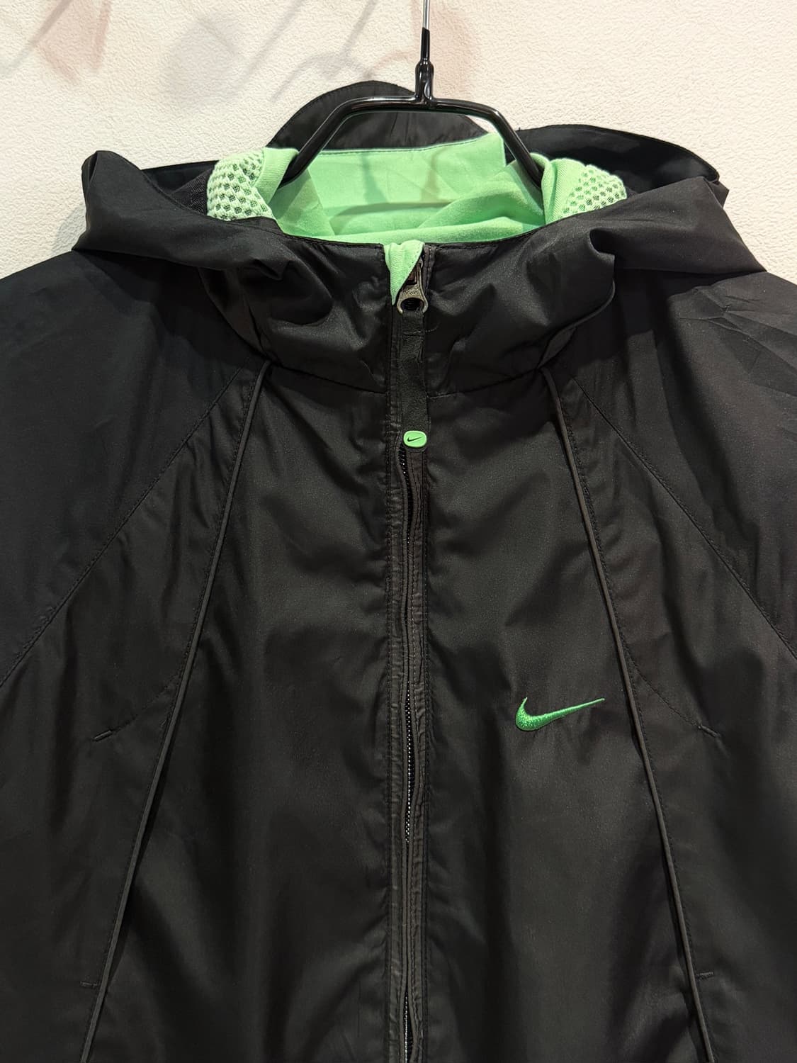 NIKE 나이키 손목 워치 디테일 배색 런닝 자켓 상품이미지3