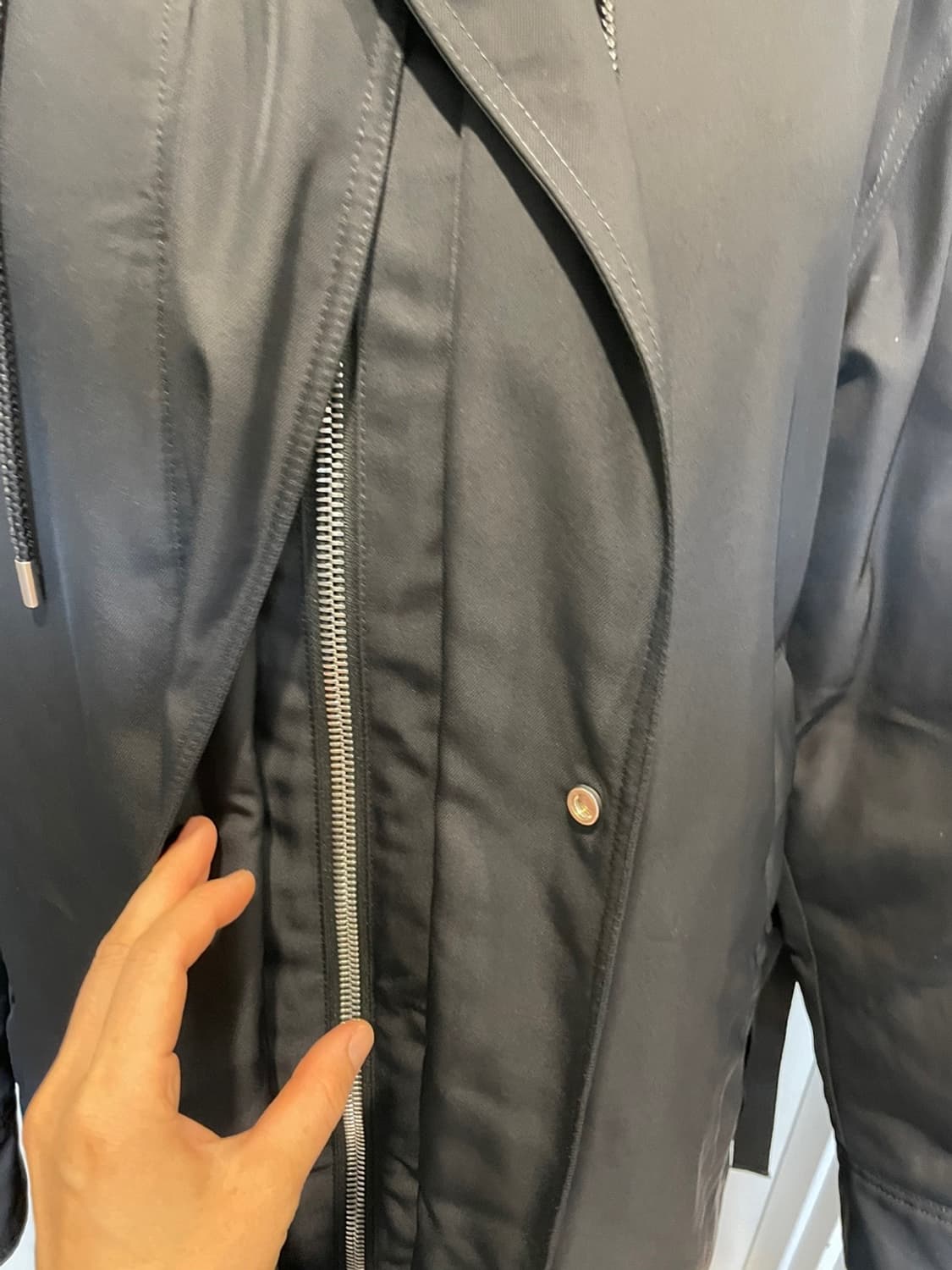 솔리드옴므  18fw 168 폭스퍼 패딩 블랙 상품이미지5