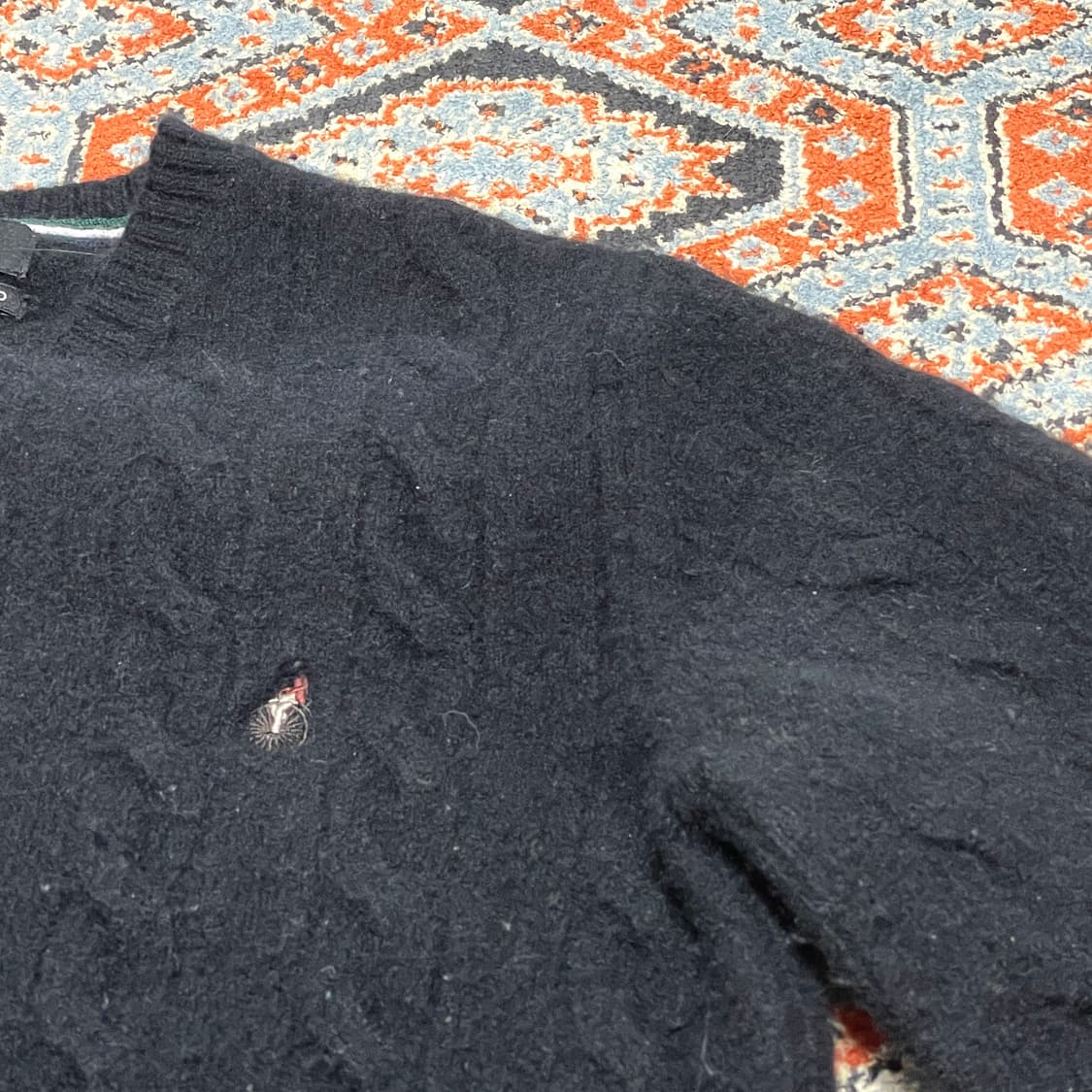 빈폴 캐시미어 혼방 블랙 케이블 꽈배기 니트 여성S  상품이미지5