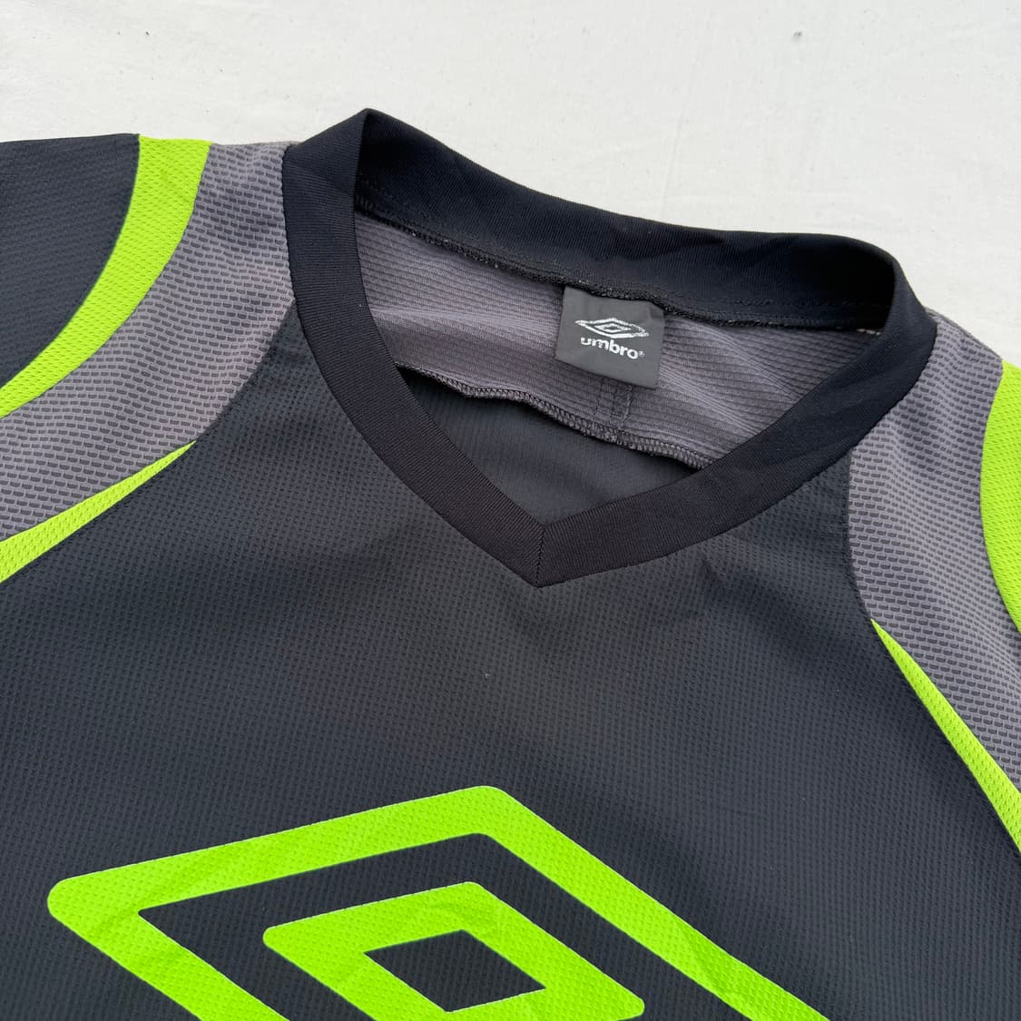 엄브로 바람막이 웜업 피스테 상품이미지2