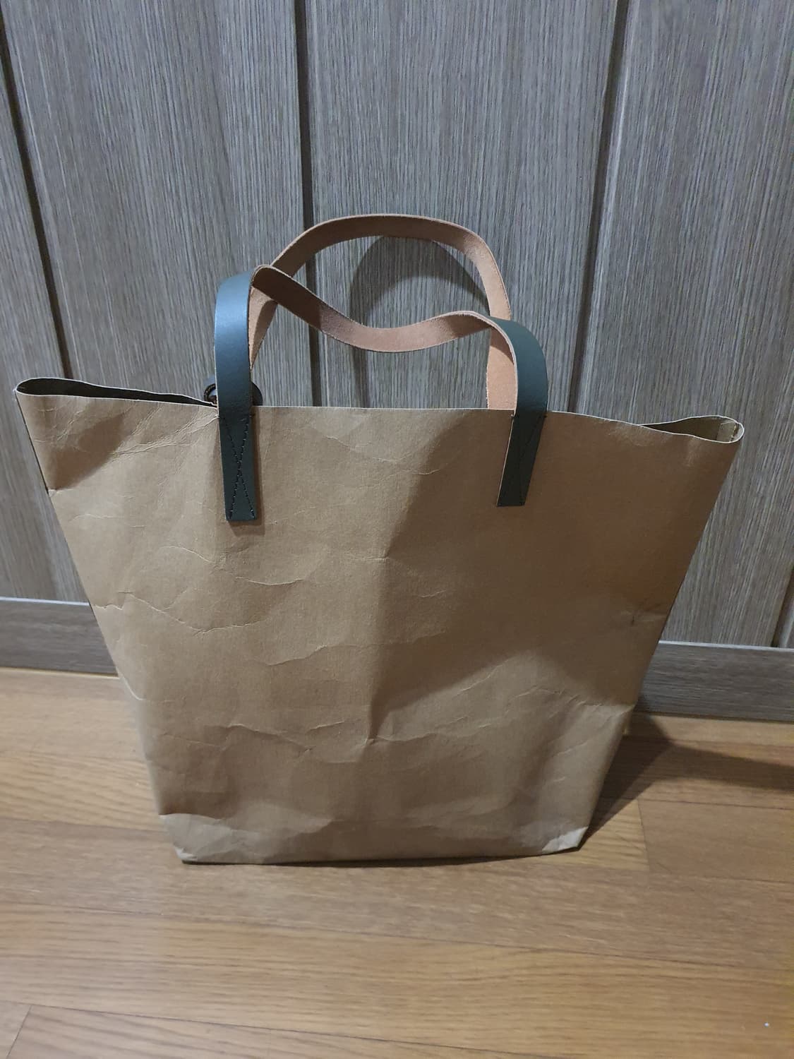 마르니 셀룰로스 토트백 상품이미지2