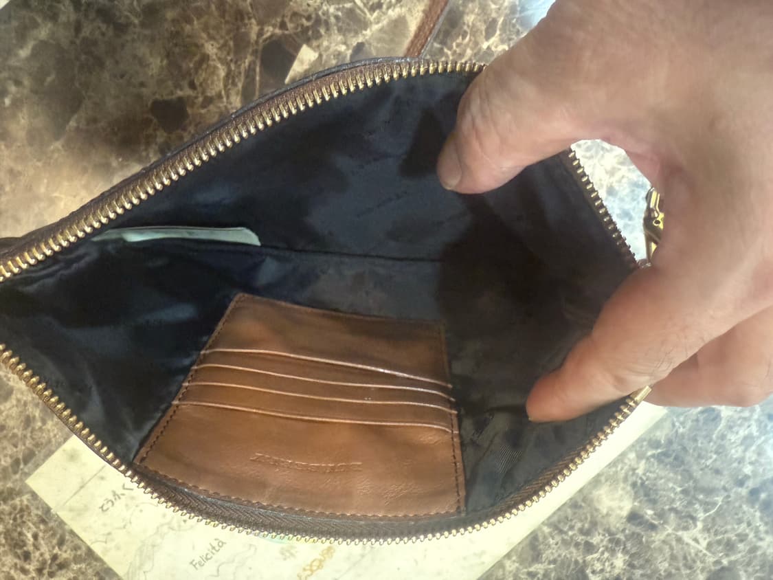 정품 버버리 페이튼 하우스체크 크로스백 팝니다 상품이미지6