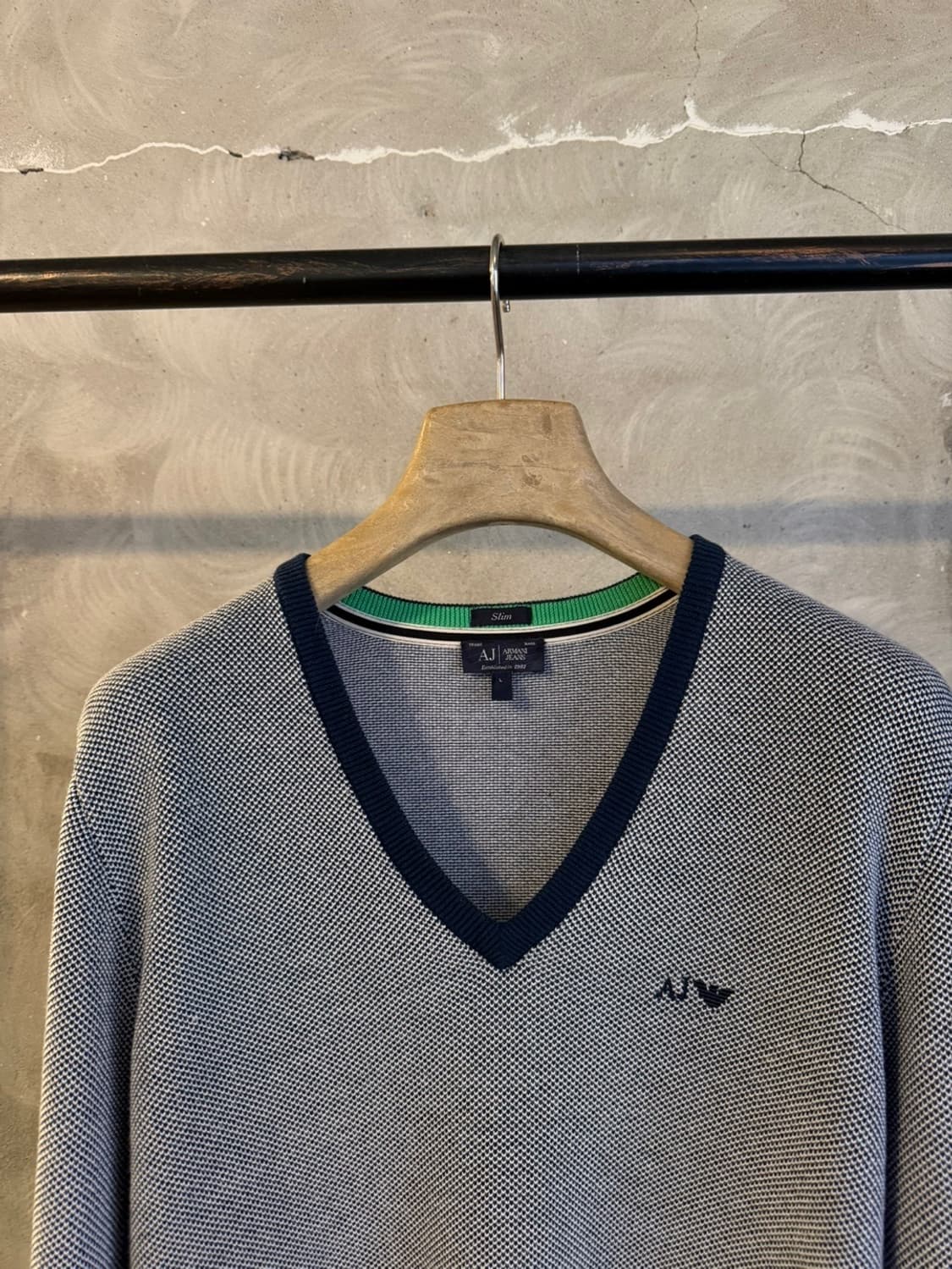 아르마니 브이넥 니트 100 상품이미지3